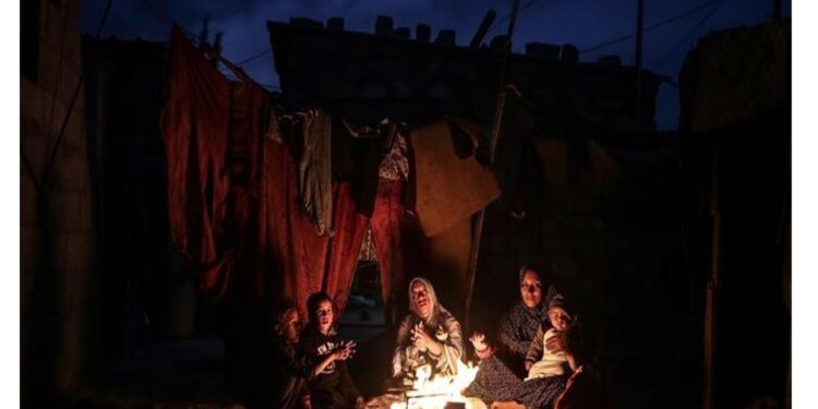 وقف نقل الكهرباء إلى قطاع غزة .. التفاصيل الكاملة