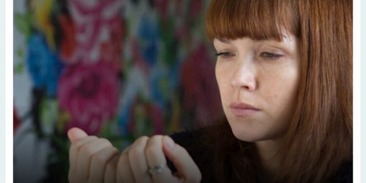 أعراض تأثر الأظافر بنقص الفيتامينات والمعادن