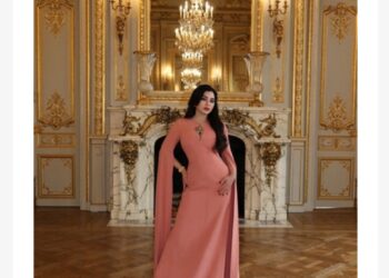 لماذا قررت نقابة المهن الموسيقية منع هيفاء وهبي من الغناء في مصر؟