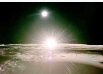 تعرف على ظاهرة الغروب القمري .. صور  رائعة للشمس