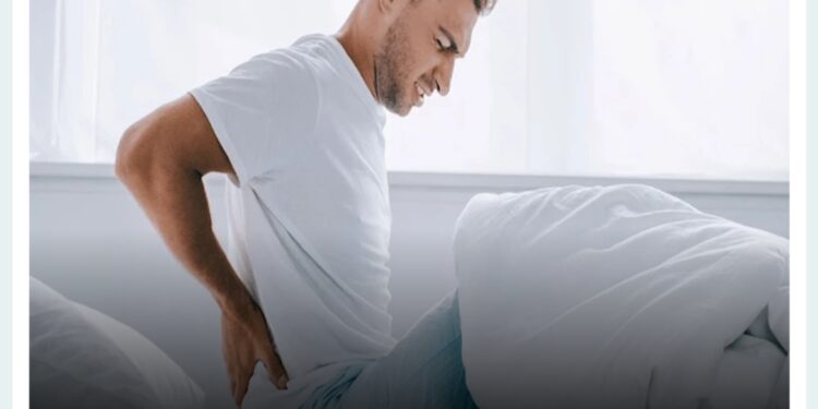 ألم الجانب الأيمن عند الاستيقاظ: أسباب طبية مهمة