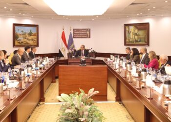 وزير الاتصالات يبحث مع جمعية “ميديف الدولية” MEDEF جذب استثمارات فرنسية جديدة إلى مصر