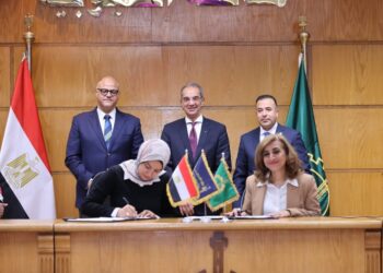 الاتصالات : توقيع مذكرة تفاهم مع محافظة القليوبية لبناء القدرات الرقمية للمواطنين