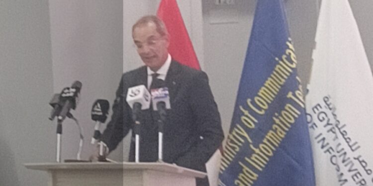 وزير الاتصالات: إستراتيجية الذكاء الاصطناعى تسهم في تنمية أعمال الشركات الناشئة المتخصصة