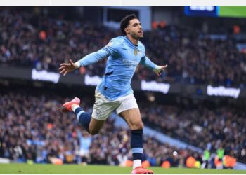 عمر مرموش يتحدث عن العمل تحت قيادة جوارديولا وتأثير غياب هالاند وتقييم تجربته مع مانشستر سيتي