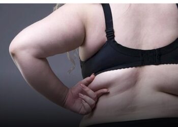 كيفية التخلص من دهون الظهر وبناء عضلات قوية بطريقة صحية؟