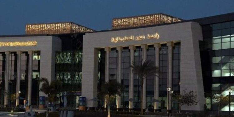 «المدرس الذكي» و«ترجمة لغة الإشارة» و«صوت النصوص».. ابتكارات ثورية لطلاب جامعة مصر للمعلوماتية تعتمد على الذكاء الاصطناعي