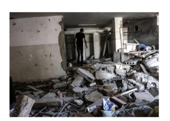 مدحت شلبي يكشف حقيقة حالته الصحية ويهدد باللجوء للقضاء