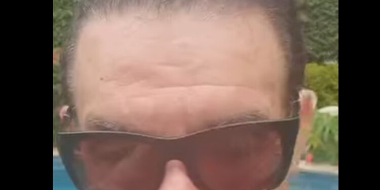 مدحت شلبي يكشف حقيقة حالته الصحية ويهدد باللجوء للقضاء