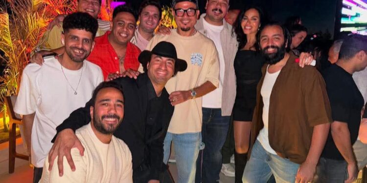 فنان كوميدي يكشف قصة طريفة بسبب عيد ميلاد أسماء جلال الـ30