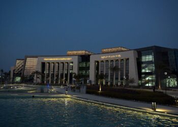 جامعة مصر للمعلوماتية تطلق هاكاثون 17 تقديم حلول تكنولوجية للصحة والتعليم والمناخ