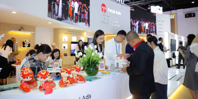 إعلانات بيتال تُظهر حلول الذكاء الاصطناعي في سوق السفر العربي 2025