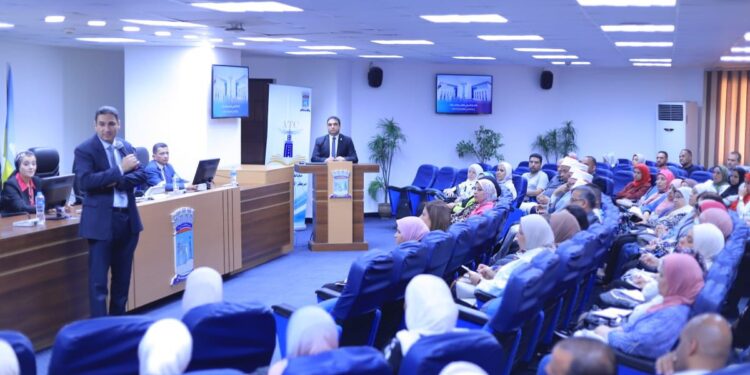 جهاز الاتصالات ينظم حملات توعوية لتعريف المواطنين بالاستخدام الأمثل للخدمات الرقمية 