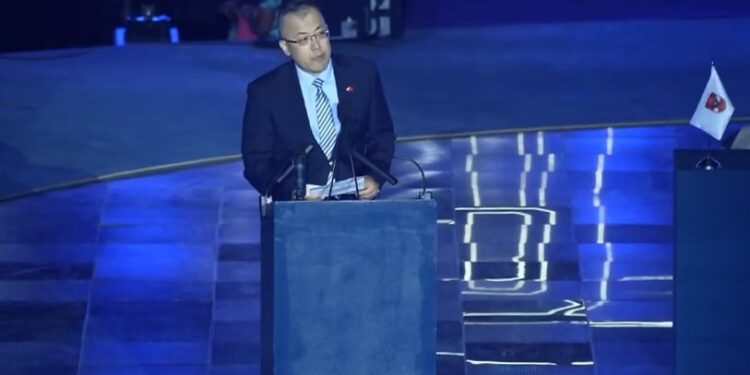 في حفل ضخم تحت سفح الأهرامات .. إشادة صينية بالموديلات الجديدة لسيارات “جيتور”