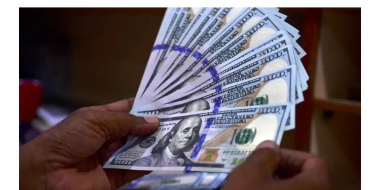 الدولار يهبط بعد الصعود .. بين التوقف المؤقت والانخفاض المستدام؟