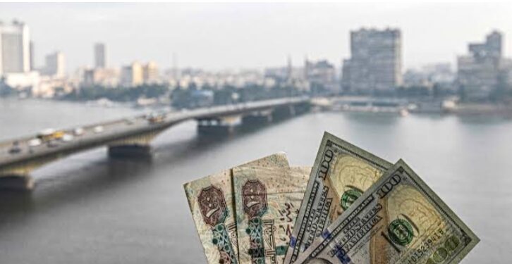ما هو تأثير الديون الخارجية على سعر الدولار في مصر؟ ودور الاستثمار في ذلك