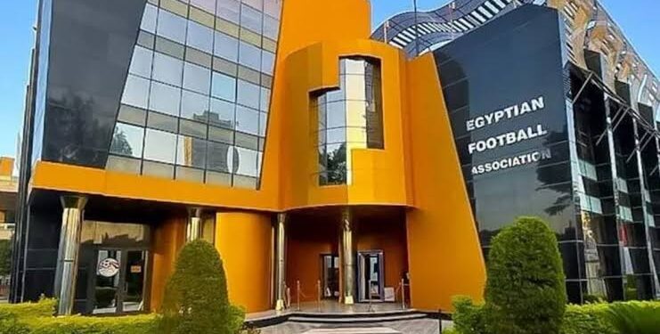 توتر العلاقة بين اتحاد الكرة ورابطة الأندية .. والجبلاية تدرس الإشراف على انتخاباتها