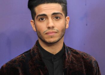 مينا مسعود: سعيد للعمل فى مصر