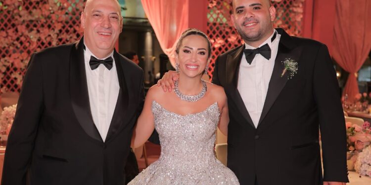 أزياء نجوم الفن تتألق بإطلالات مميزة في حفل زفاف هنا ياسر السراج ومروان العسال