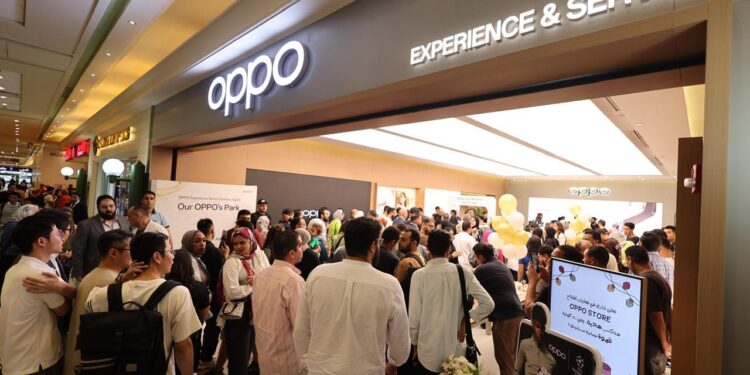 أوبو OPPO تفتتح أول متجر Experience and Service Store لعملائها في سيتي ستارز