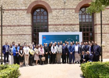 هواوي تقدم برنامجًا مجانيًا لتعليم الذكاء الاصطناعي لـ 25 ألف طالب في ثلاث جامعات بمصر