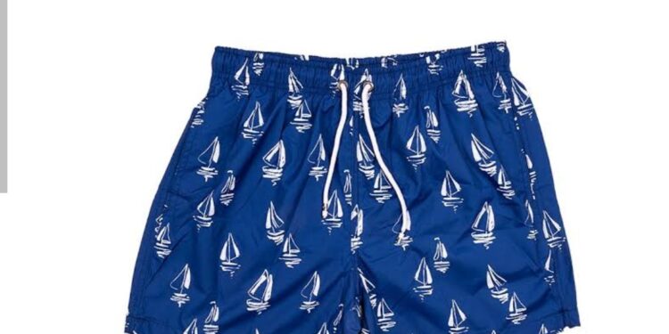 أغلى 5 مايوهات لصيف 2025 تجمع بين الفخامة والموضة