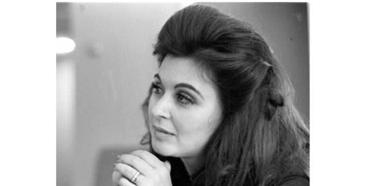 أسرار وغرائب من حياة السندريلا سعاد حسني