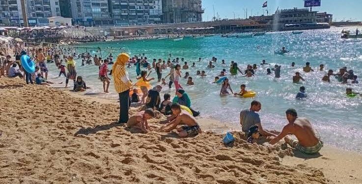 الإسكندرية .. هل مازالت عروس البحر الأبيض متنفس الغلابة ؟