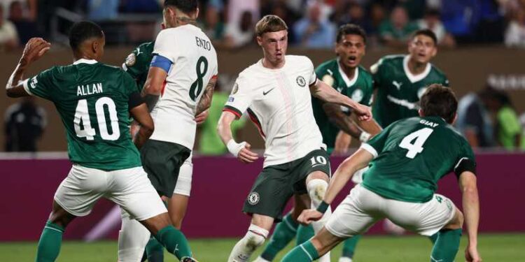 تشيلسي يتجاوز بالميراس بصعوبة ويتأهل لمواجهة فلومنينسي في نصف نهائي مونديال الأندية