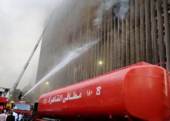 لماذا تجددت النيران في سنترال رمسيس بعد ٣ أيام من الحريق الأول ؟.. تساؤلات لا تزال بلا إجابات قاطعة