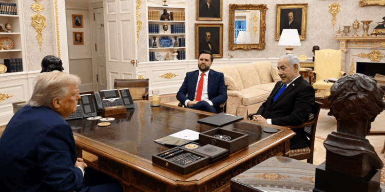 ترامب ونتنياهو في البيت الأبيض: تباين في الرؤى حول غزة وإيران وتوافق على المسار الإنساني