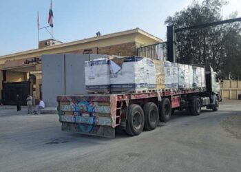 مصر تجدد موقفها: معبر رفح لم يُغلق من جانبنا والمساعدات تتدفق رغم العقبات