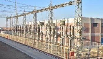 مصدر بالكهرباء: الخط الاحتياطي بمحطة “جزيرة الذهب” خارج الخدمة منذ عام دون صيانة