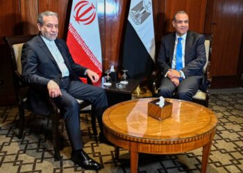 خالد الإسلامبولي .. تغيير اسم شارع “قاتل السادات” يفتح باب الانفراجة بين القاهرة وطهران