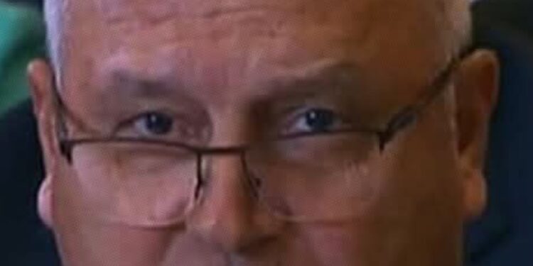 تعديل الوصف الوظيفي لـ كامل الوزير.. ما القصة ؟