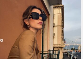النظارات الشمسية: إكسسوار الصيف الأبرز في إطلالات النجمات