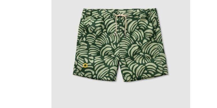 أبرز المعلومات عن اول شورت مصنوع من مواد صديقة للبيئة