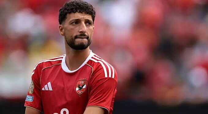 وسام أبو علي من التألق إلى التمرد.. تسلسل زمني لأزمة مهاجم فلسطين مع الأهلي