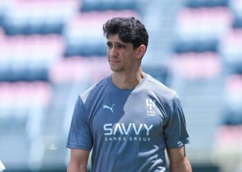 بونو مستمر .. الهلال السعودي يحسم ملف تجديد الحارس الدولي المغربي