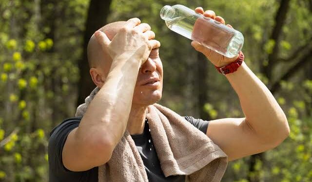 حيلة بسيطة تخفف آلام الصداع وتثير تفاعل الملايين !