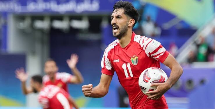 يزن النعيمات.. البديل المحتمل لوسام أبو علي في الأهلي؟ كل ما تريد معرفته عن هداف الأردن