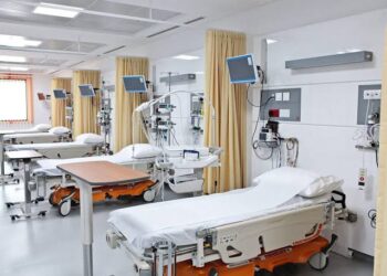 مصر تطوّر المستشفيات الحكومية بالشراكة مع القطاع الخاص .. وتأكيد ضمان العلاج المجاني والاقتصادي