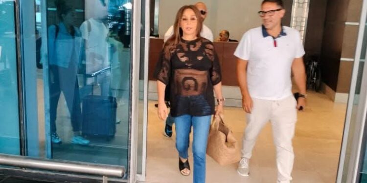 استعدادات حفل إليسا في الساحل الشمالي