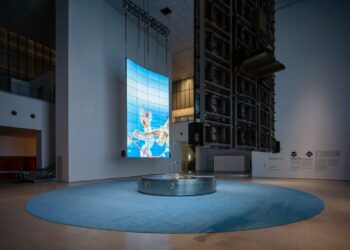 إل جي تدعم معرض الفنانة تزوسو بـ88 شاشة OLED