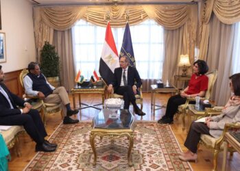 الاتصالات تبحث مع الهند تعزيز التعاون فى التعهيد وبناء القدرات الرقمية والذكاء الاصطناعى