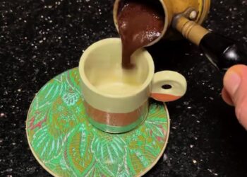 تأثير تناول القهوة على ضغط الدم في حرارة الصيف