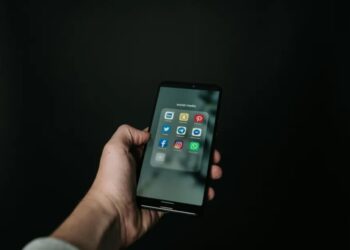 واتساب يطور ميزة لتوثيق روابط إنستجرام لتعزيز الأمان والخصوصية