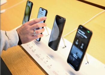 أسباب زيادة قيمة ضريبة الهواتف المستوردة على أجهزة آيفون في مصر