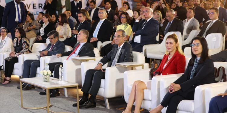 الاتصالات تعقد الملتقى التعريفى لـ استضافة النسخة الأول لقمة “عالم الذكاء الاصطناعى” “AI Everything فى فبراير المقبل