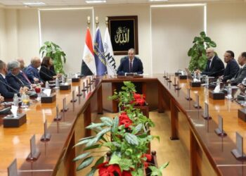 الاتصالات تسمح بتشغيل خاصية خدمات “إنترنت الأشياء” للسيارات فى مصر